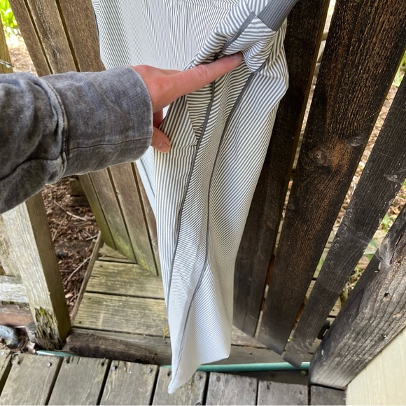 Athleta Wm’s Brooklyn Textured Ankle Pants in White & Gray Stripes NWOT Sz 16T - Picture 8 of 15